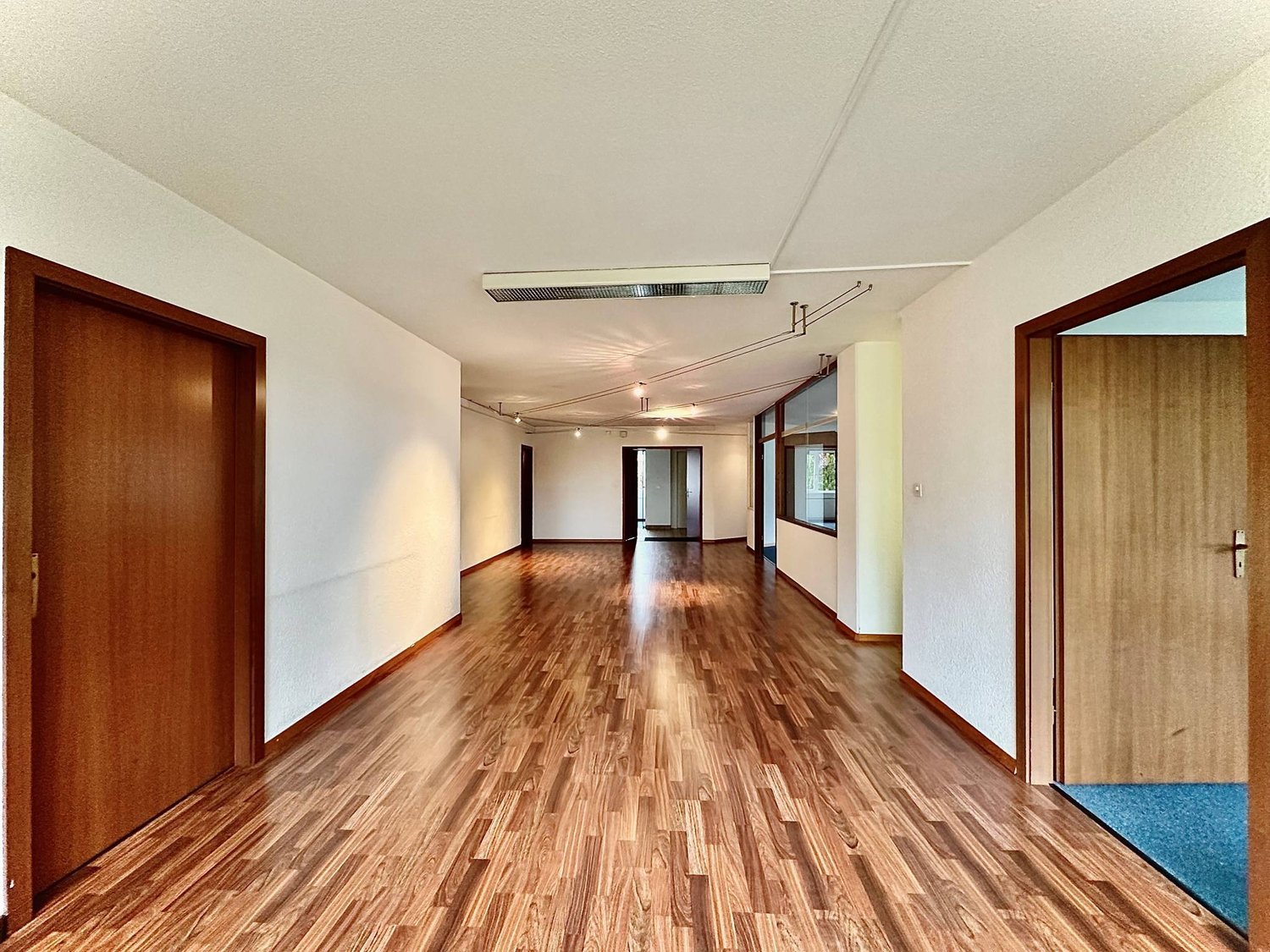 186m² office, photo 4 sur 8