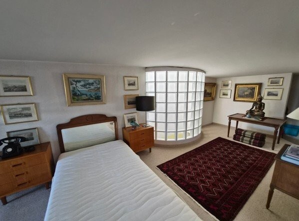 4 rooms attic flat
