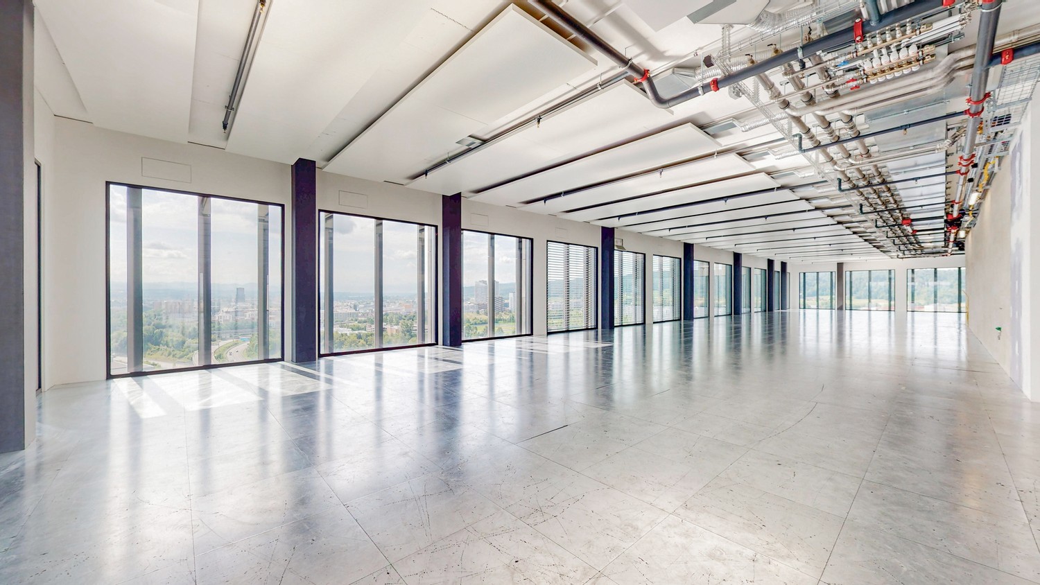738-4400m² office
