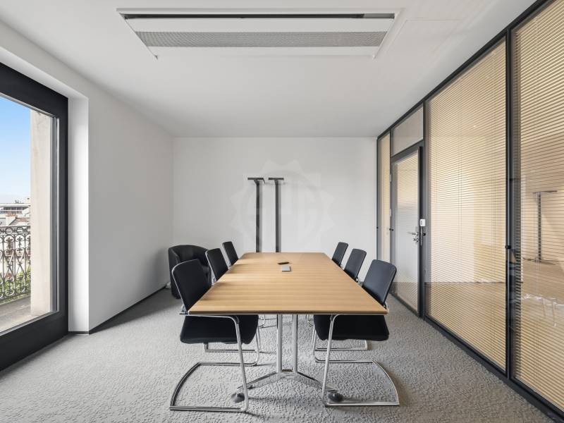 630m² office, photo 8 sur 10