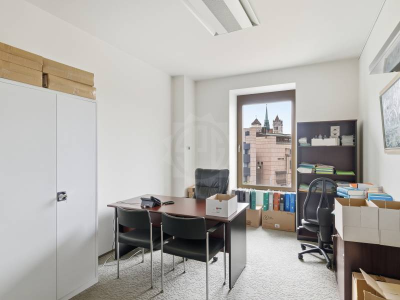 630m² office, photo 6 sur 10