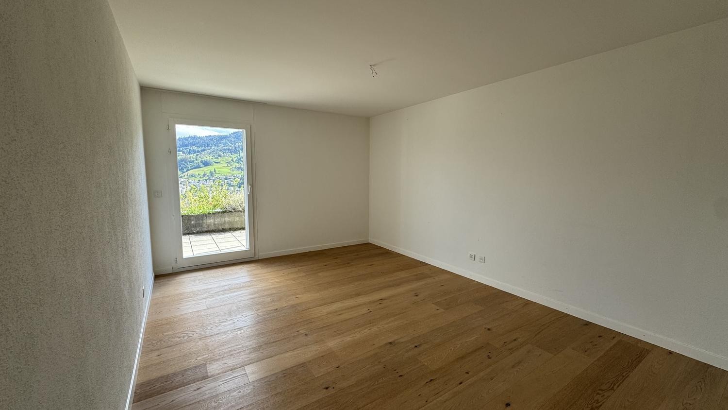 Appartement mansardé de 4 ½ pièces, photo 3 sur 8