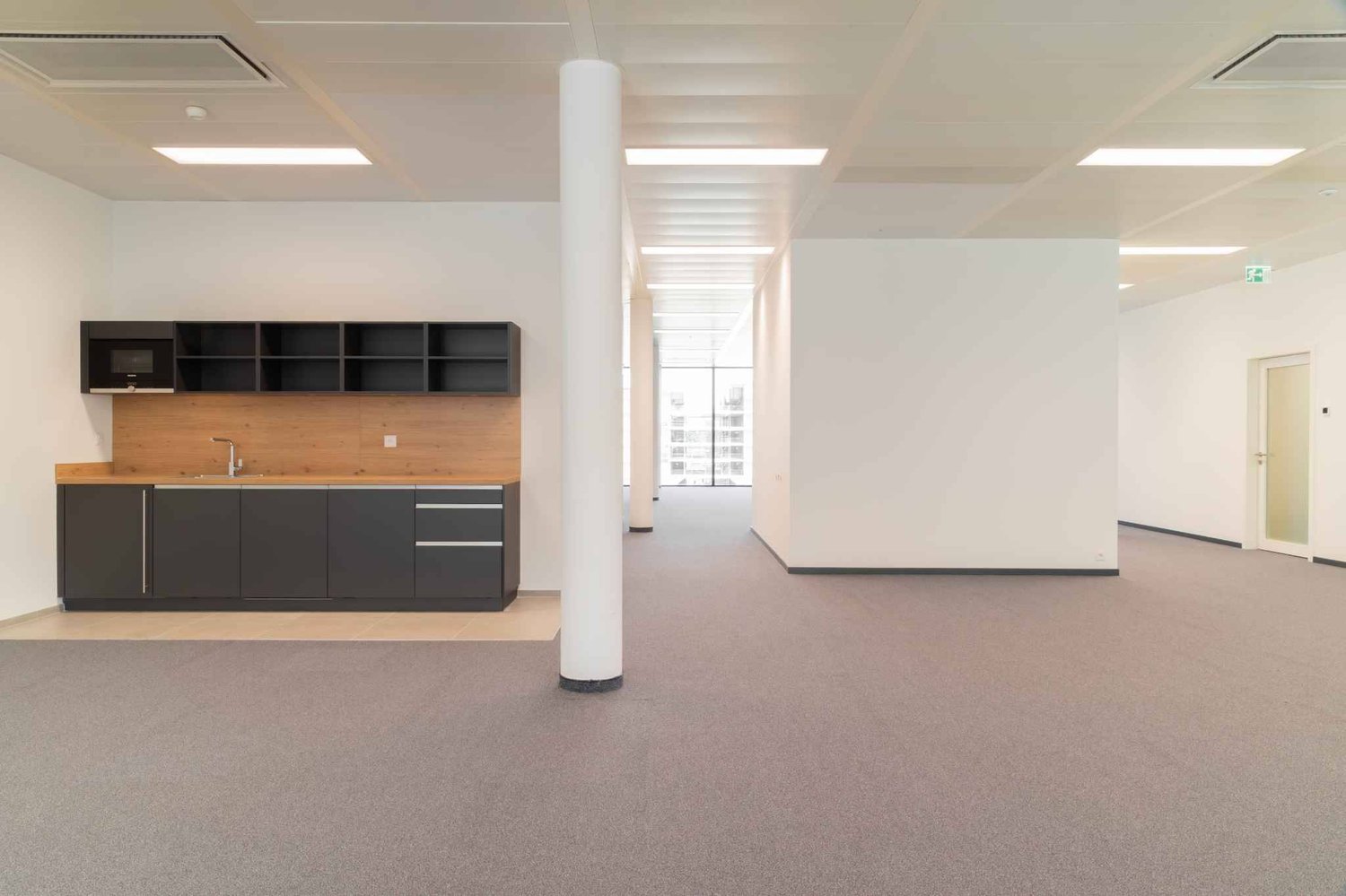 156m² office, photo 2 sur 10