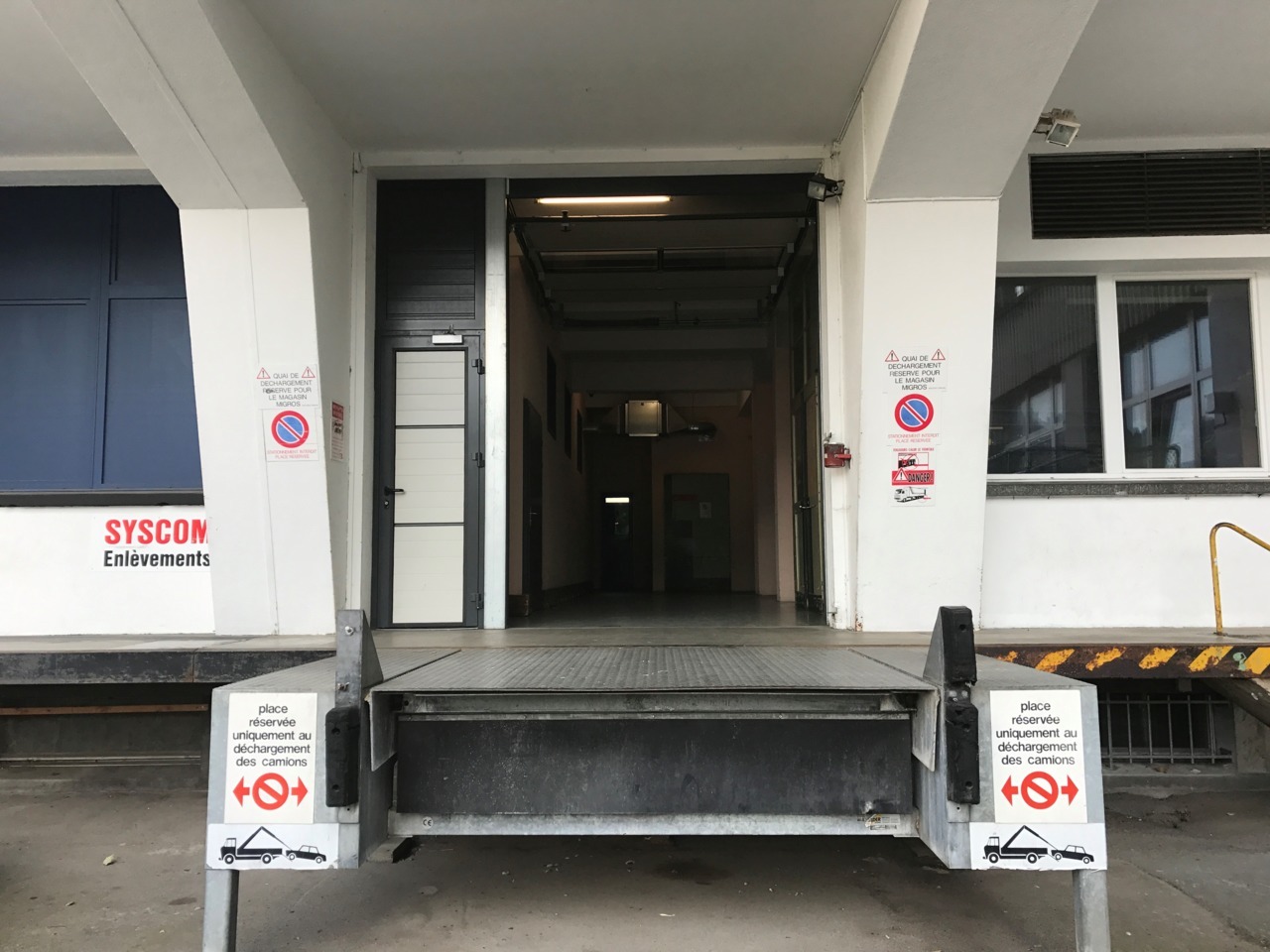 108m² commercial, photo 6 sur 6