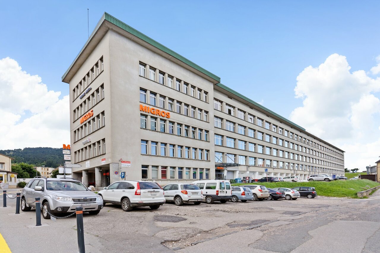 108m² commercial, photo 3 sur 6