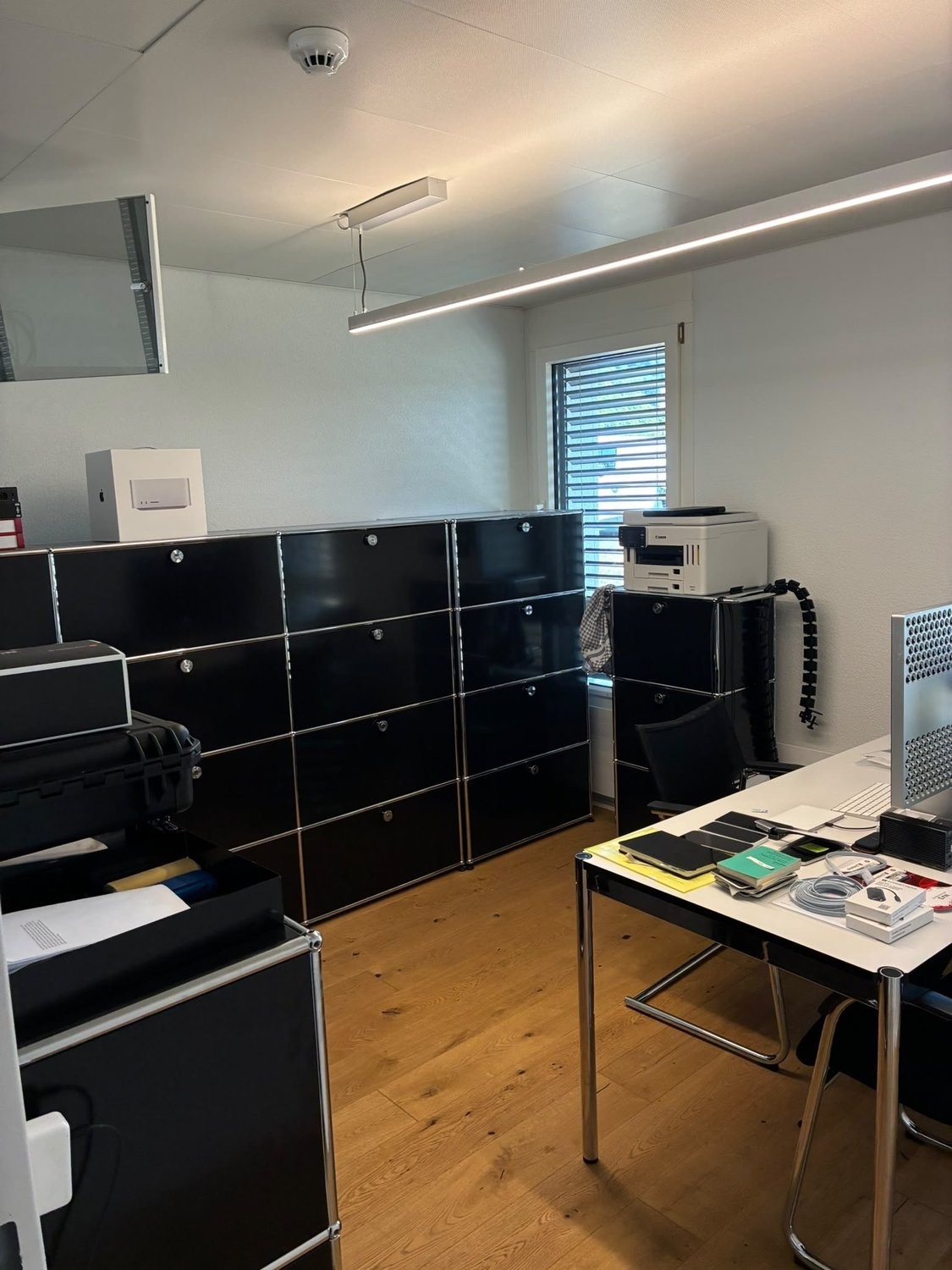 75m² commercial