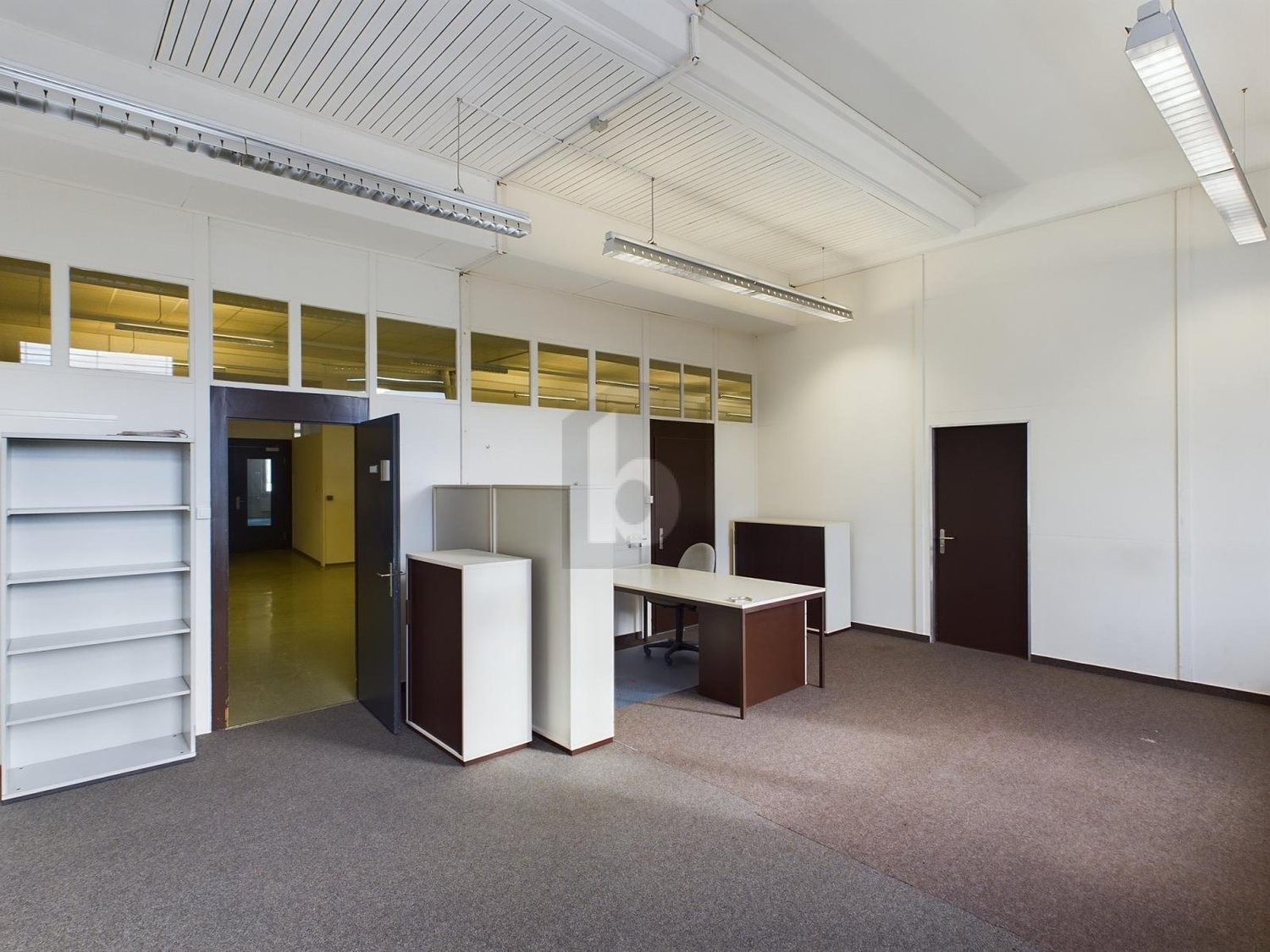 90m² bureau, photo 3 sur 3