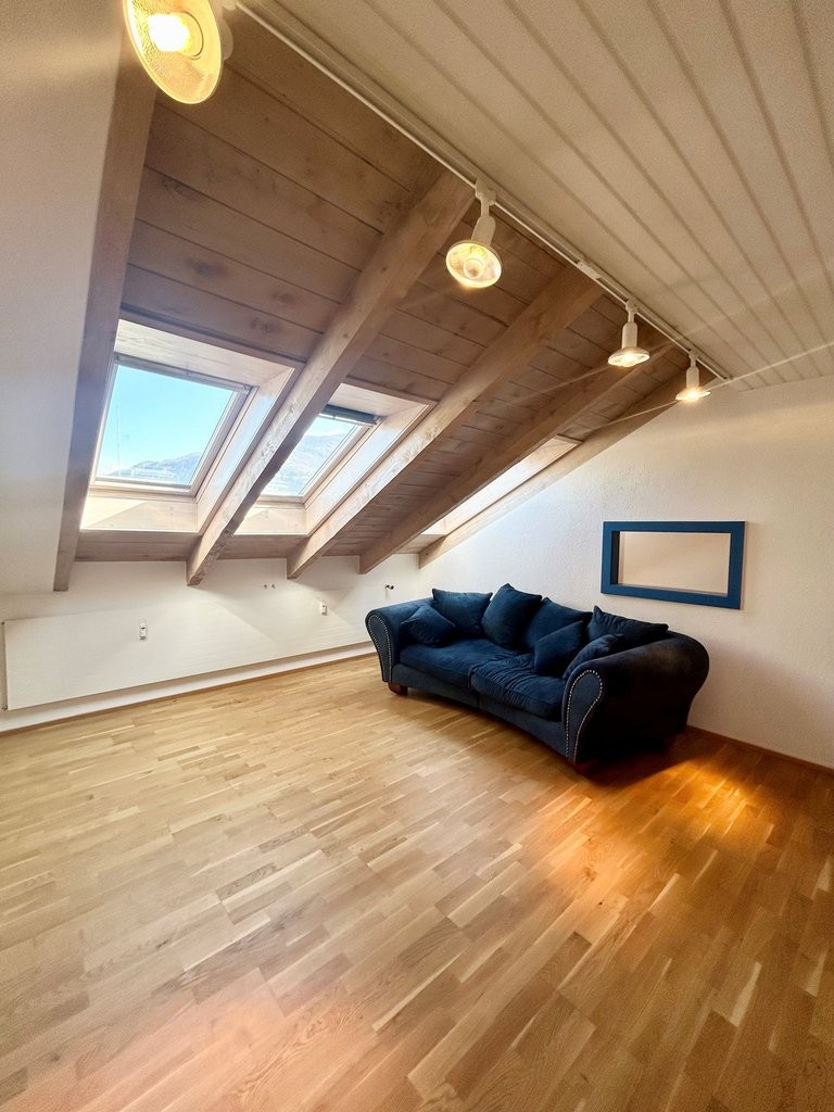 108m² office