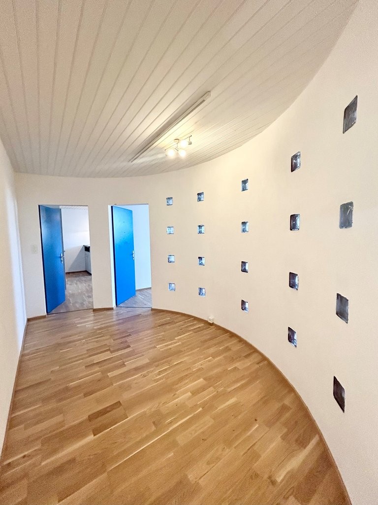 108m² office
