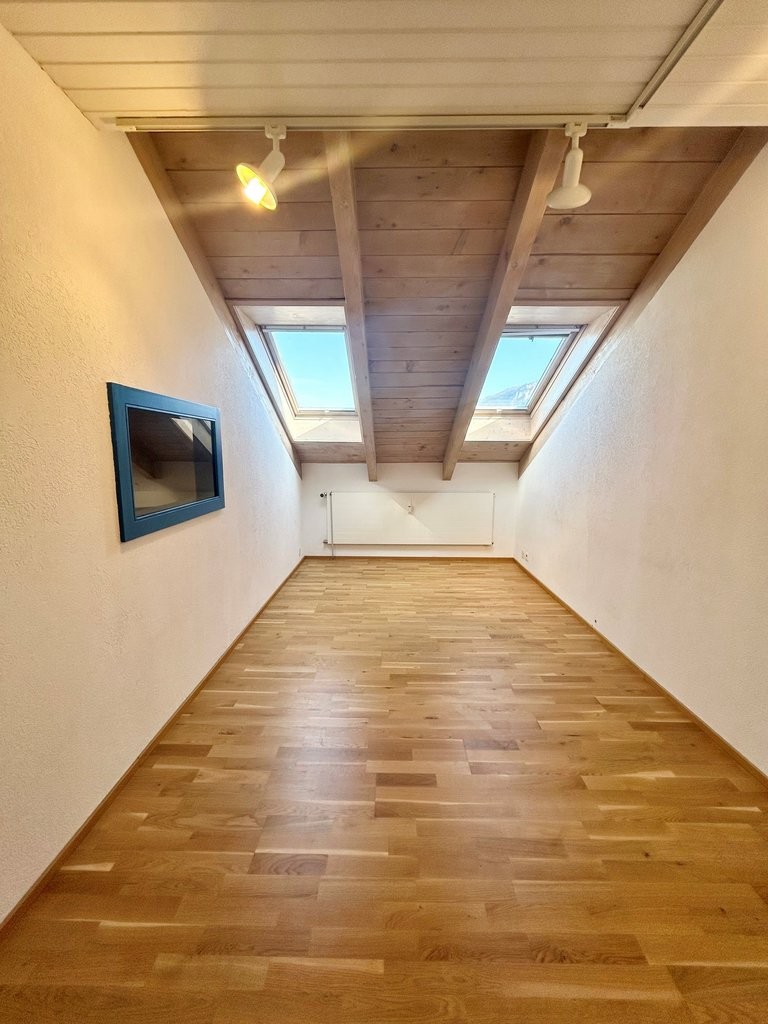 108m² office