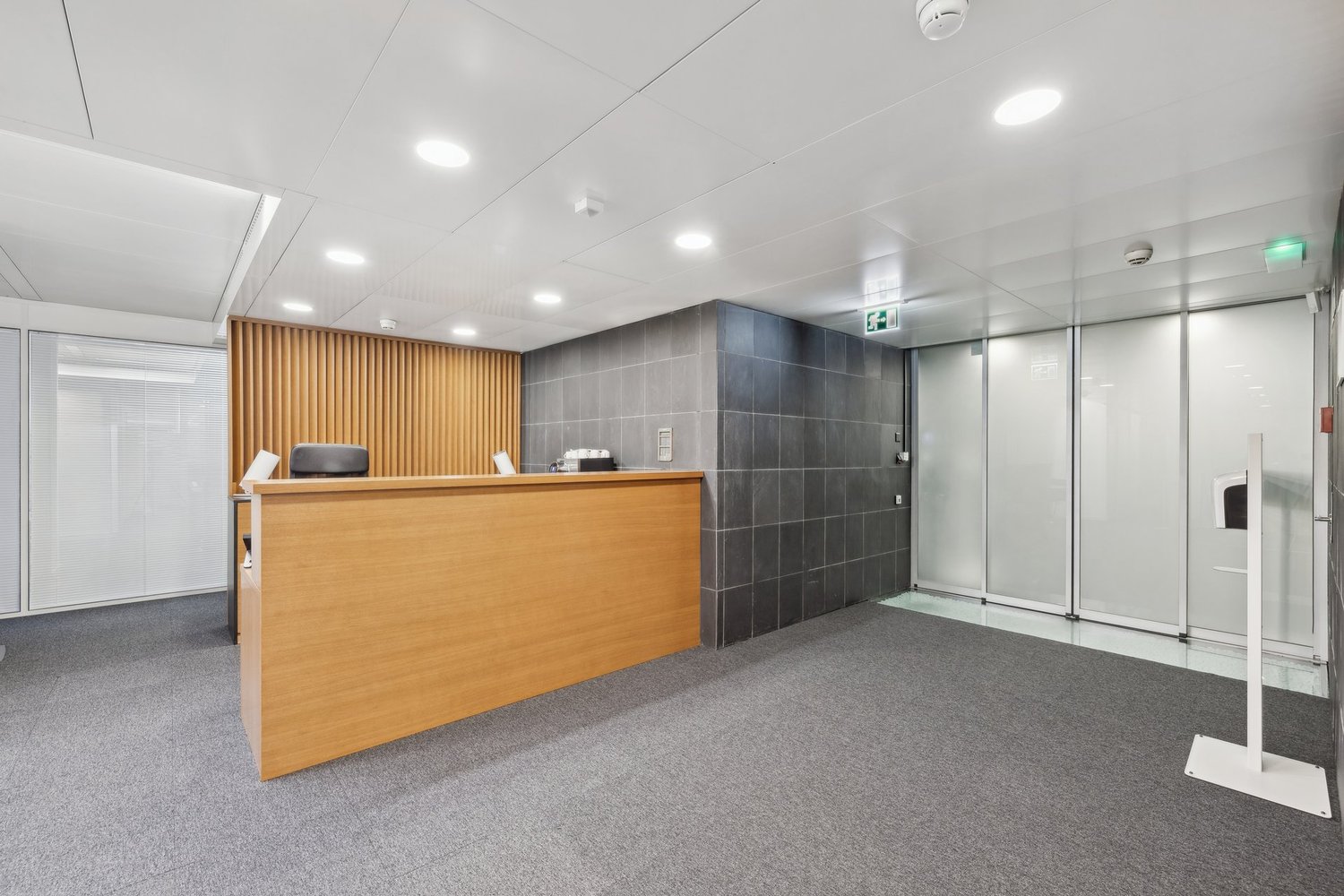 Bureau de 940m², photo 6 sur 9