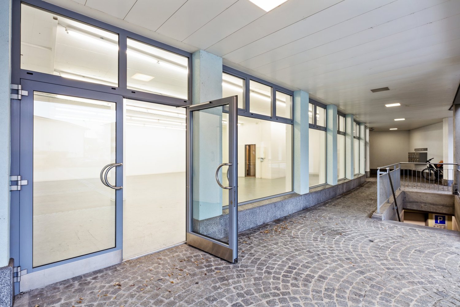 178m² commercial