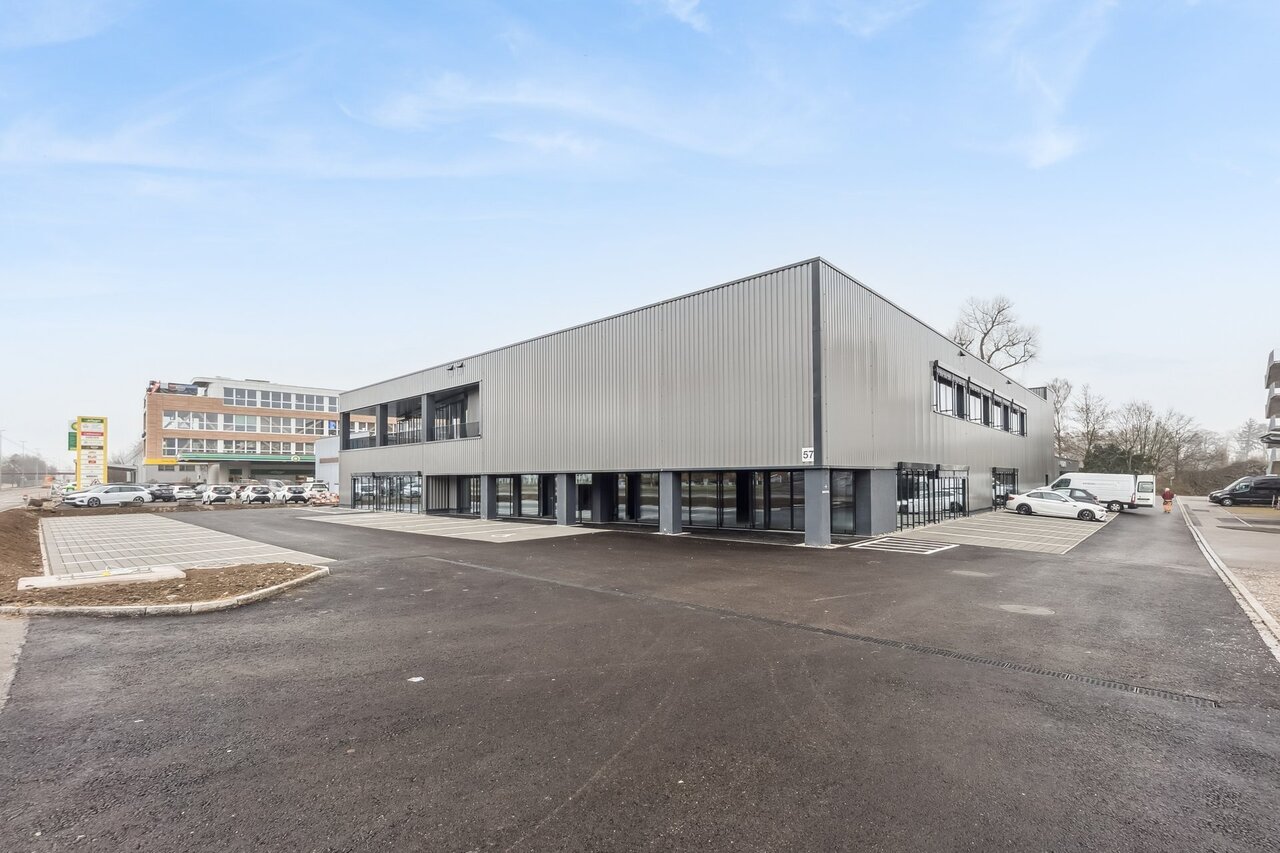 930m² bureau
