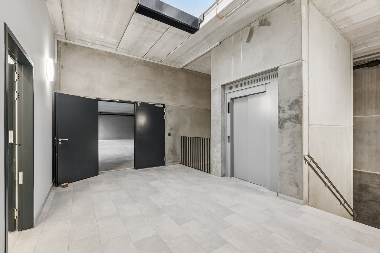 930m² bureau