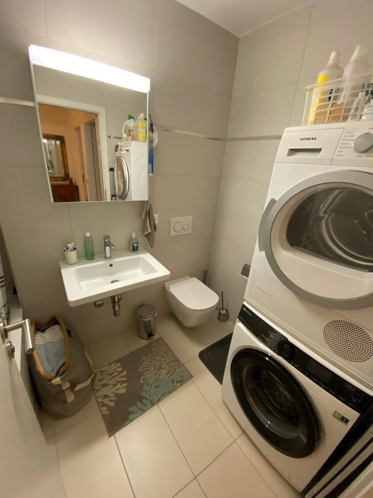 5 rooms apartment