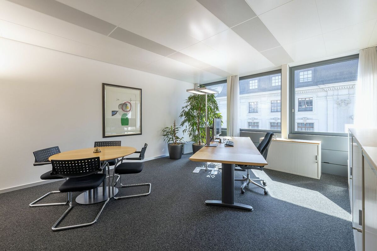 1700m² de bureaux