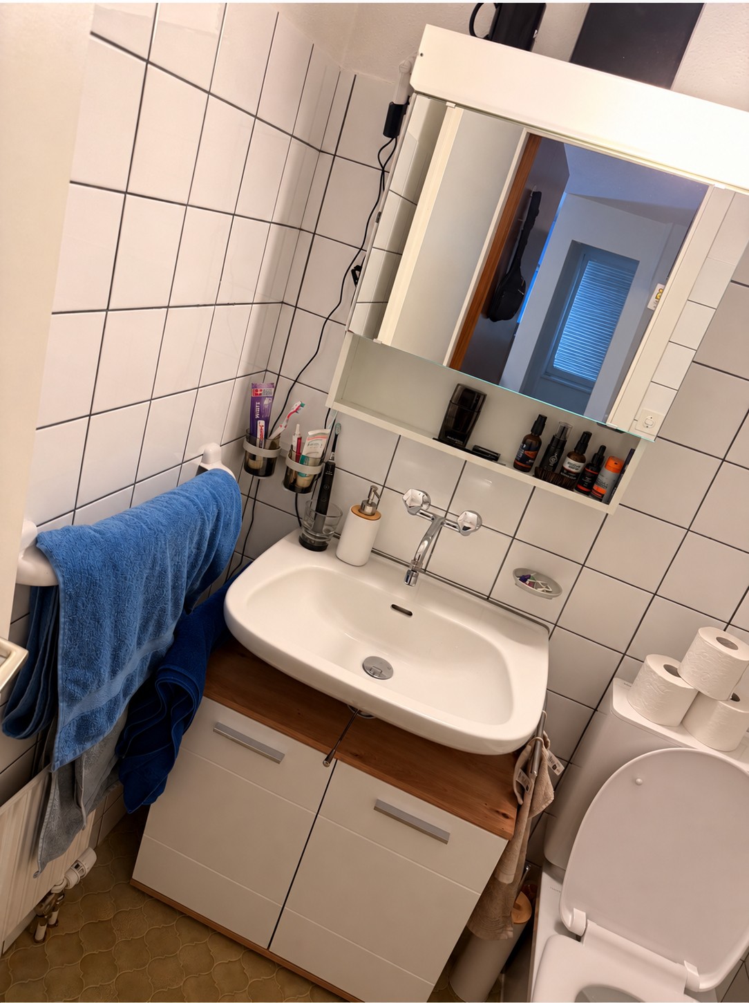 Appartement de 2 ½ pièces lumineux et spacieux à Thun avec vue sur les montagnes

Nous louons, au 31.10.2026, un bel appartement de 2.5 pièces, lumineux et spacieux à Thun.

L'appartement convainc par ses pièces baignées de lumière et spacieuses ainsi que par une grande cuisine qui offre beaucoup de, photo 7 sur 8