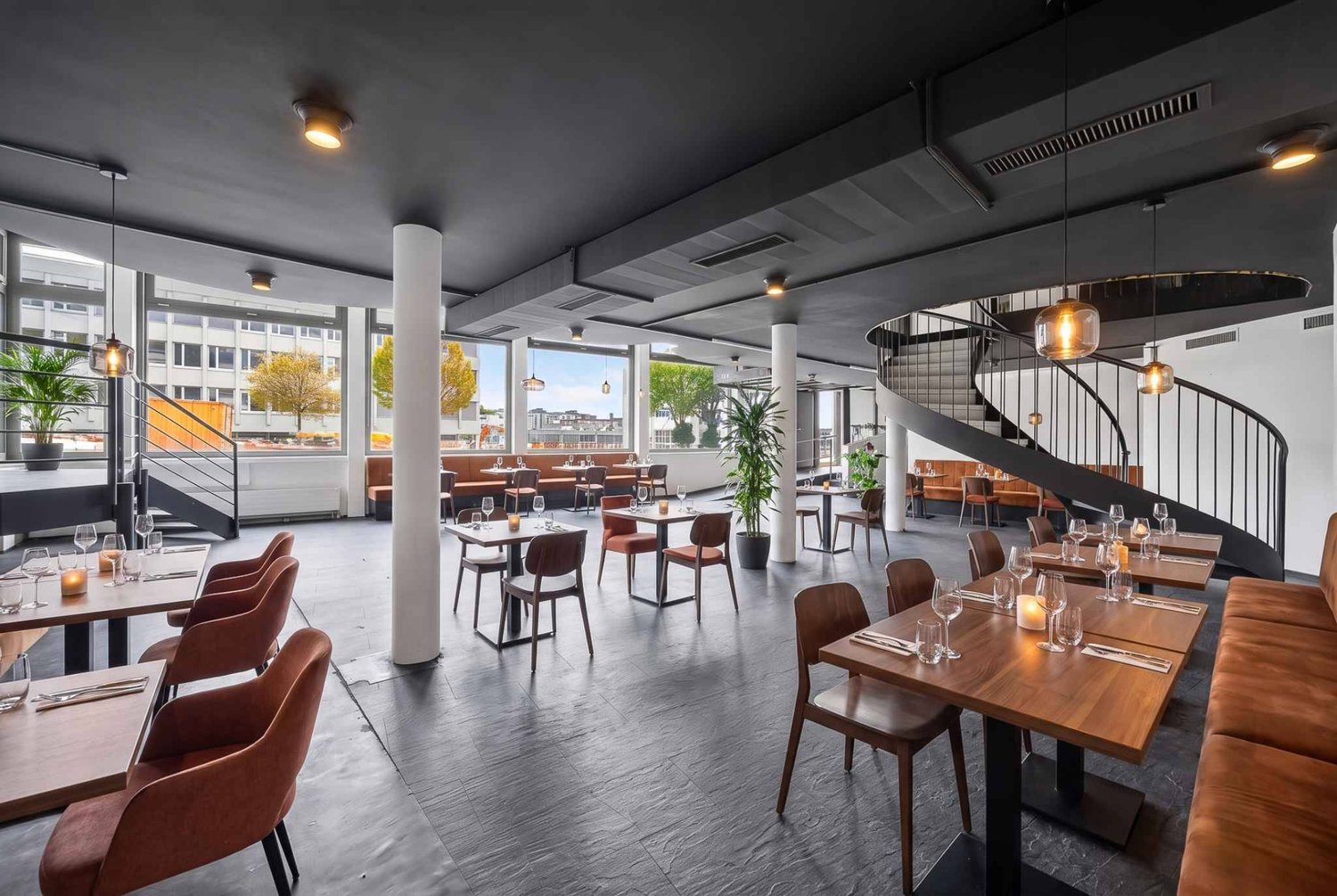 267m² commercial