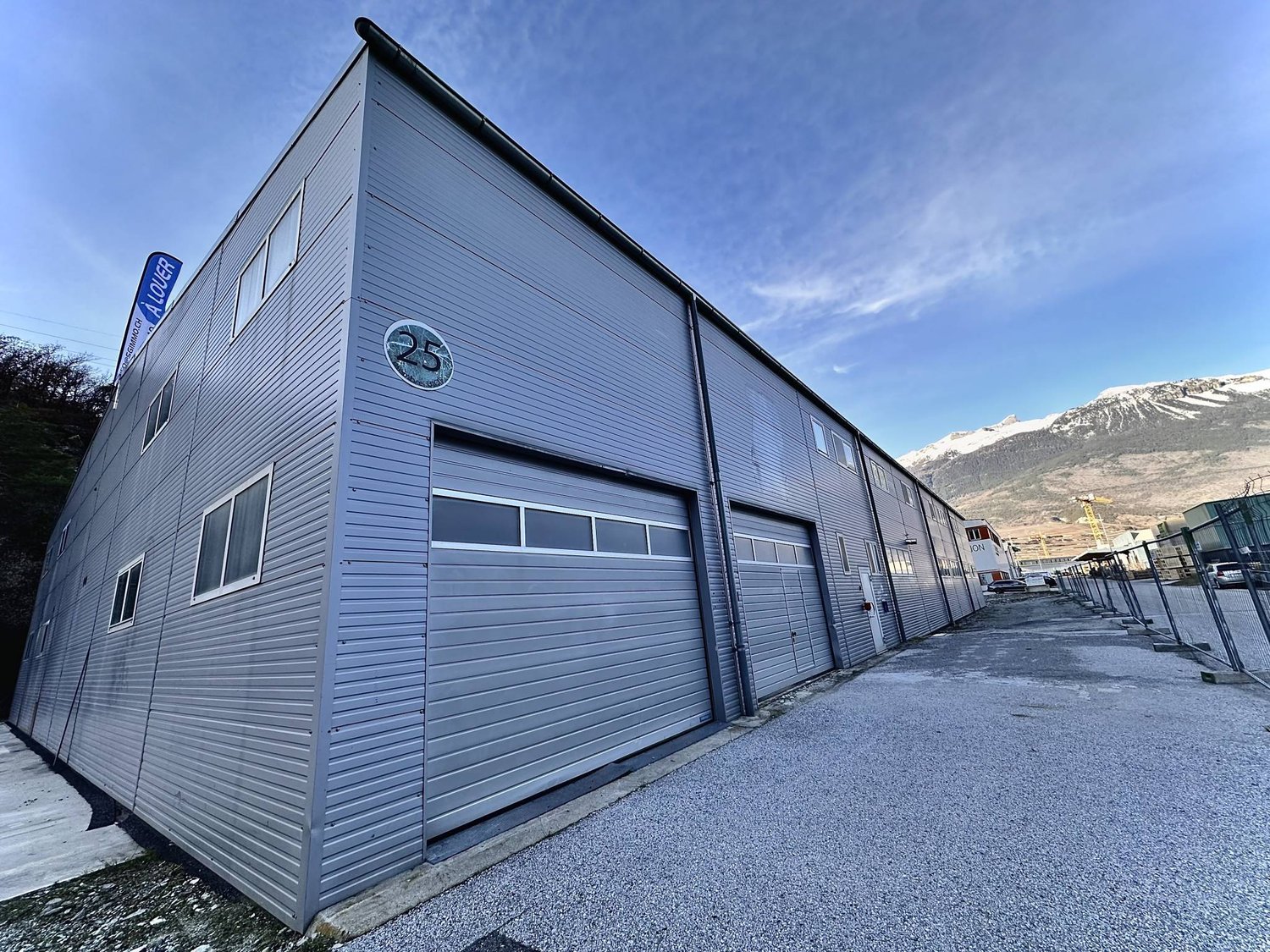 2350m² commercial