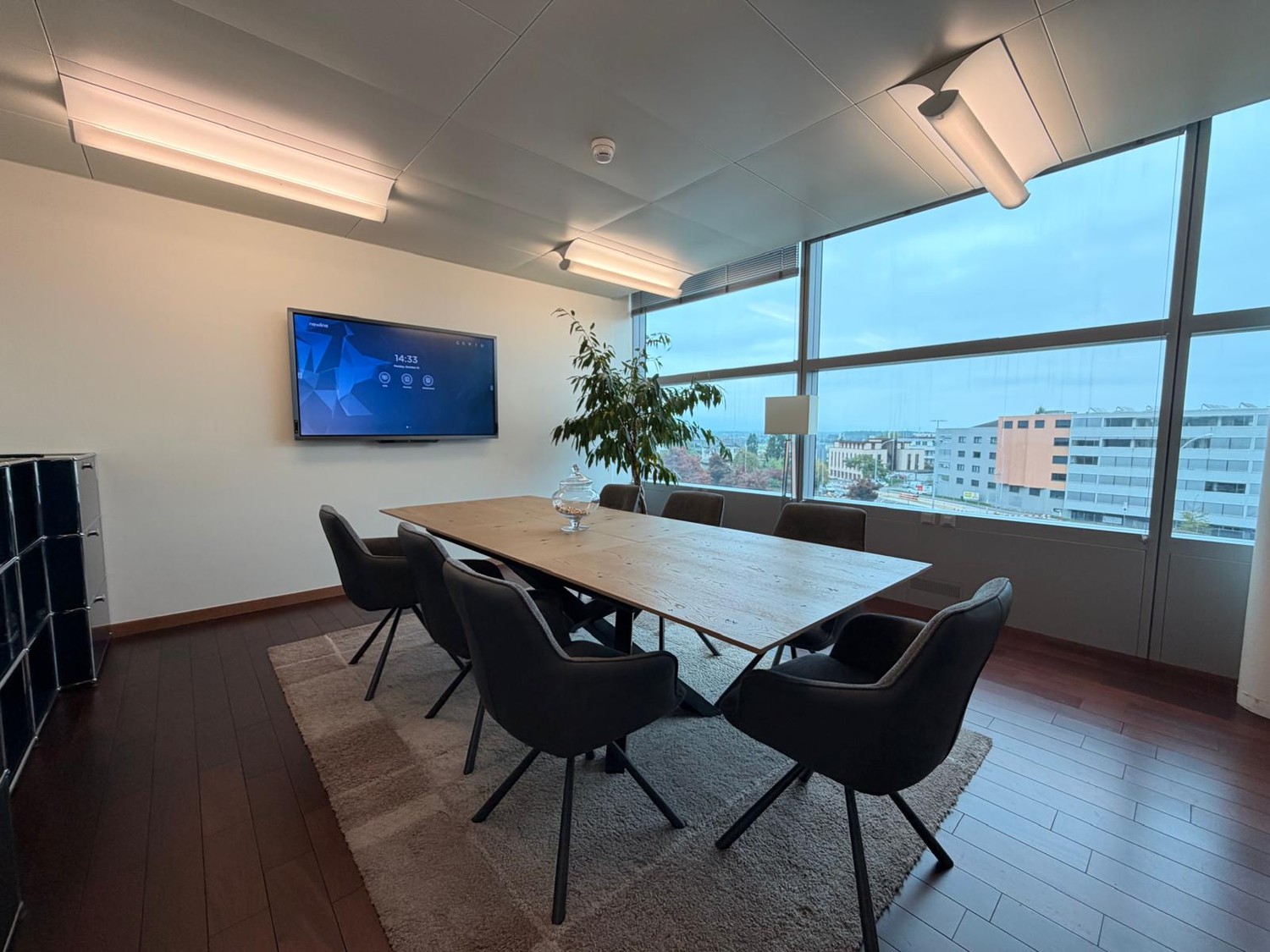115m² office