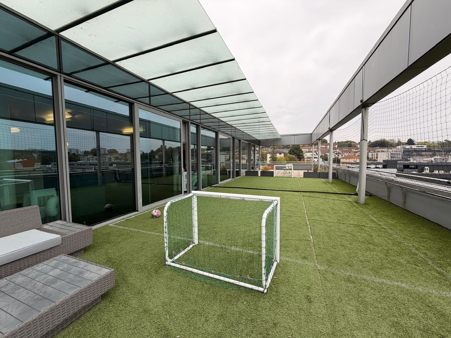 115m² office