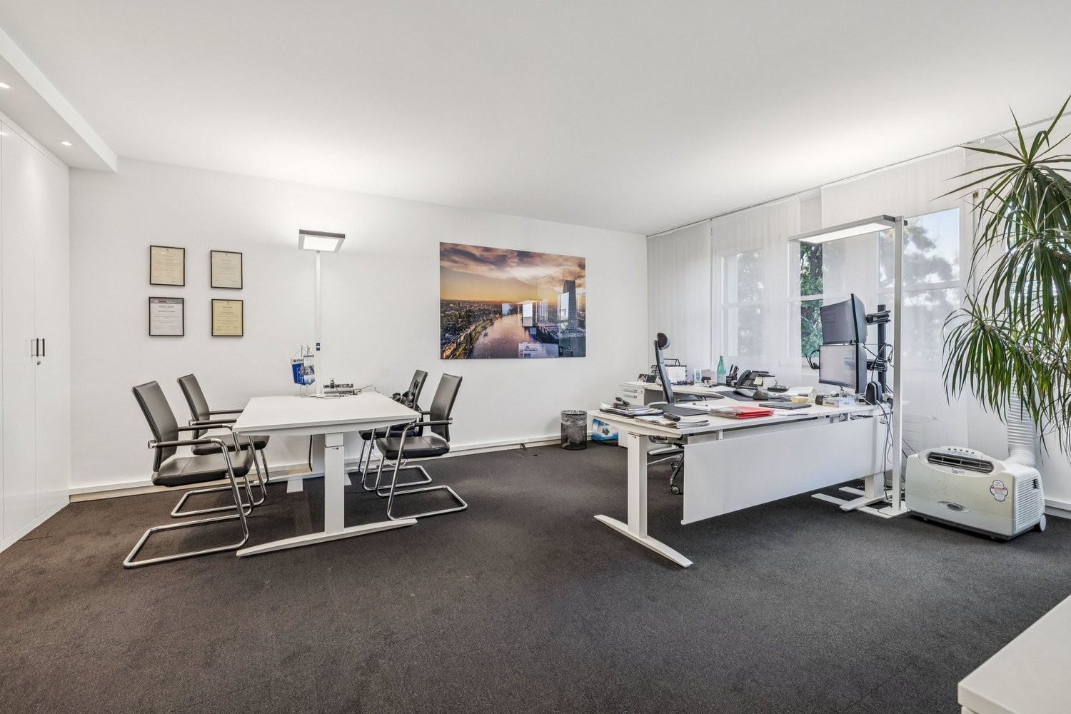 Bureau de 236m², photo 10 sur 10