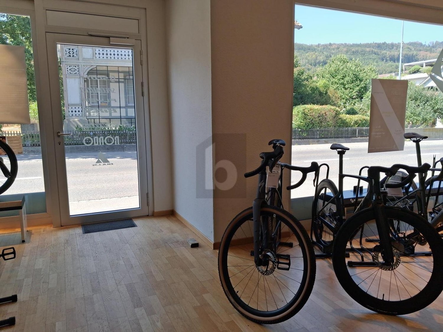36m² negozio