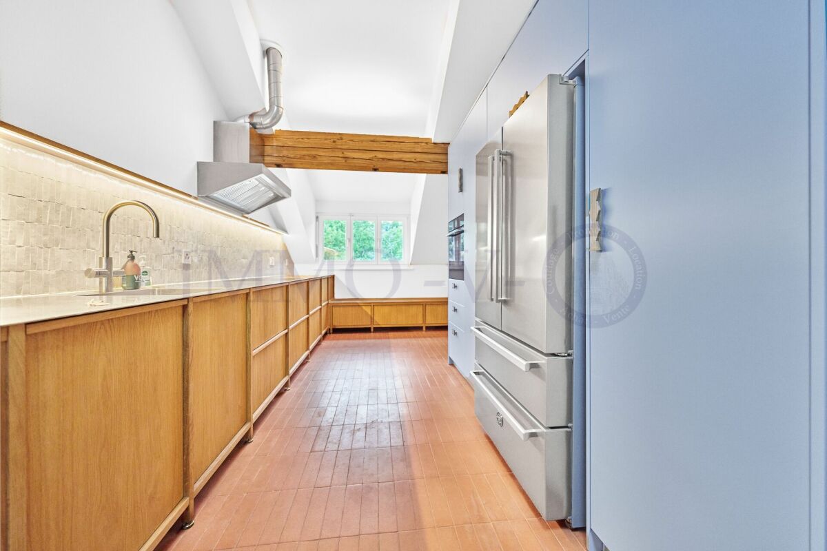 6 rooms attic flat