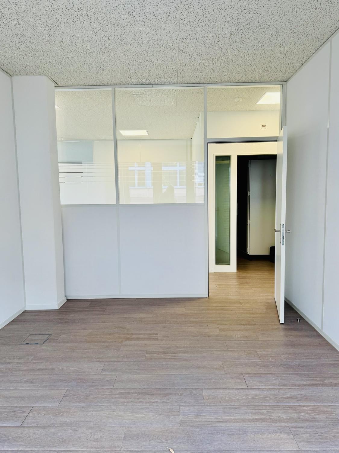 205m² bureau, photo 7 sur 10