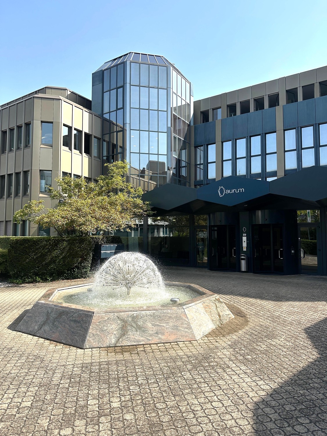 205m² bureau, photo 1 sur 10