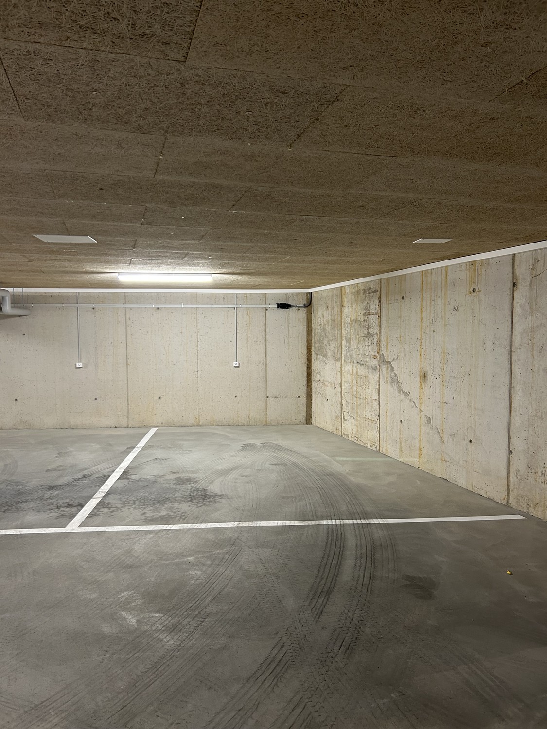 Place de parc en garage souterrain, photo 2 sur 2