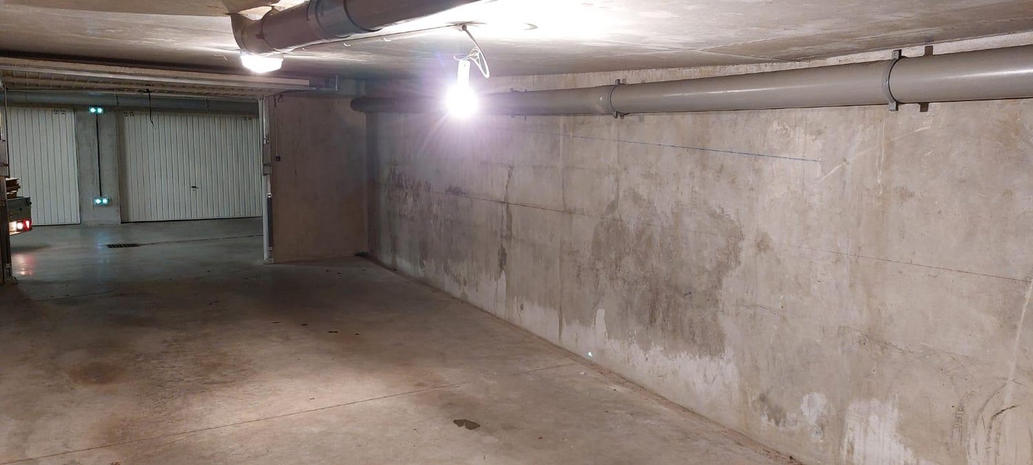 Garage, photo 2 sur 3