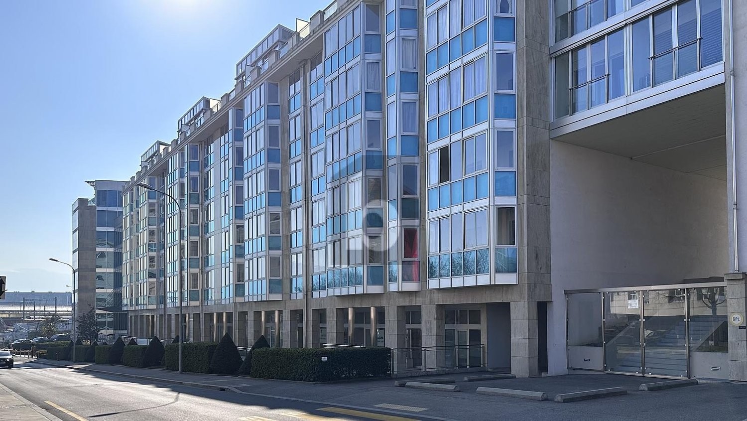 5 rooms apartment