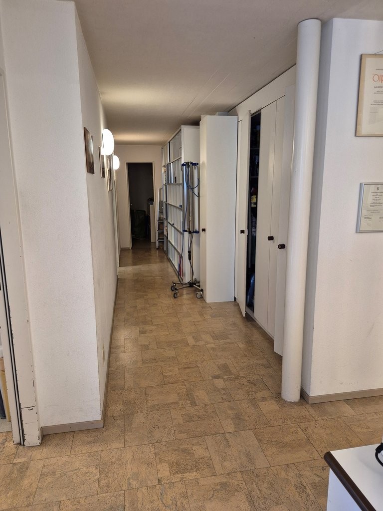 105m² commercial, photo 4 sur 4