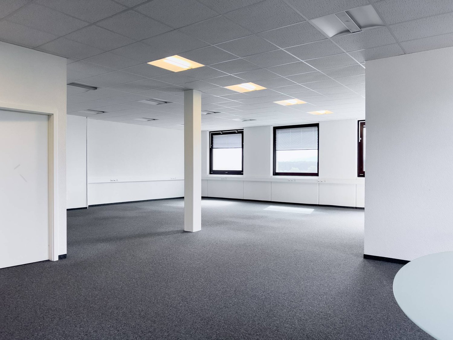 373m² office, photo 4 sur 6