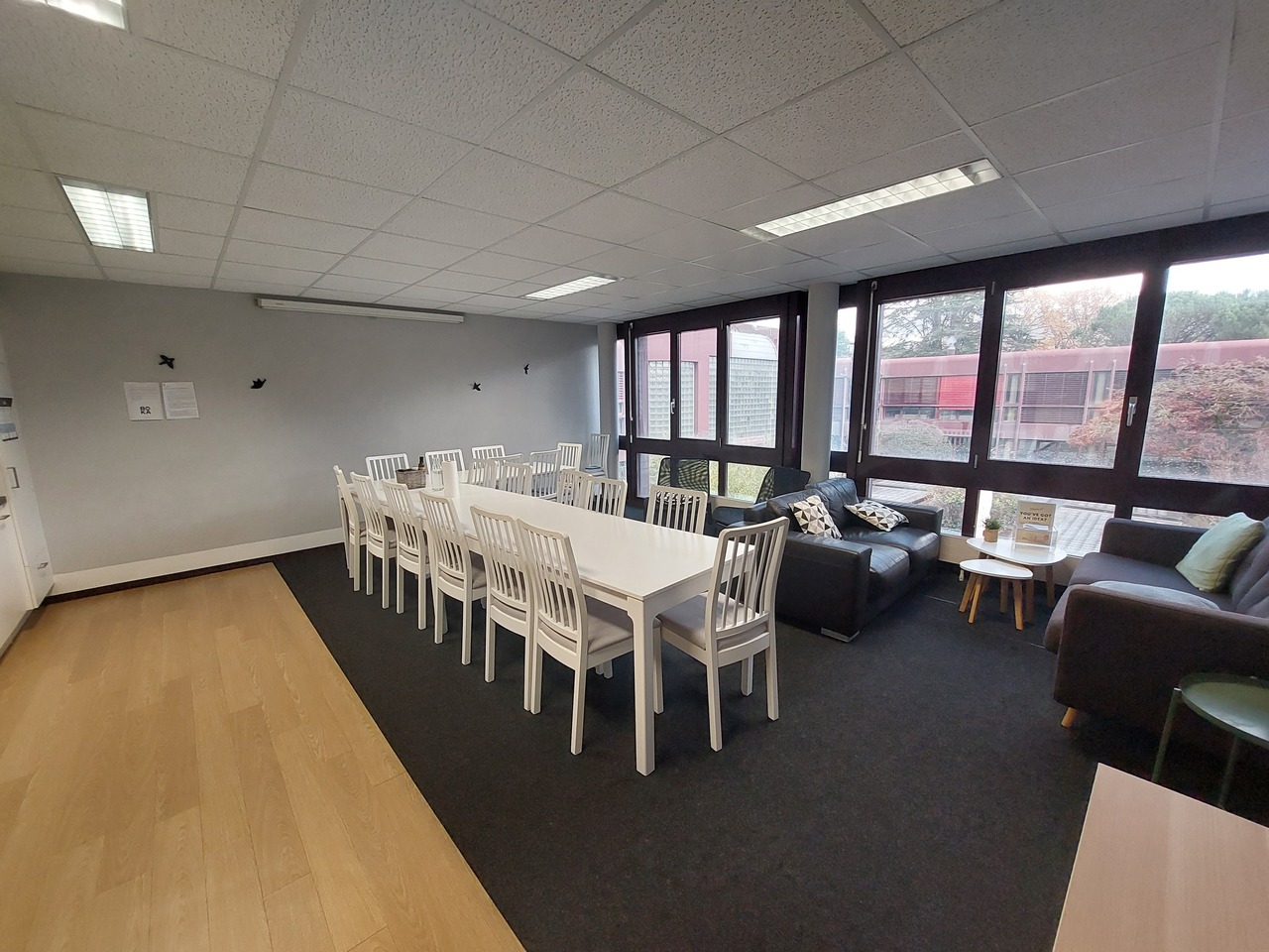 178m² office