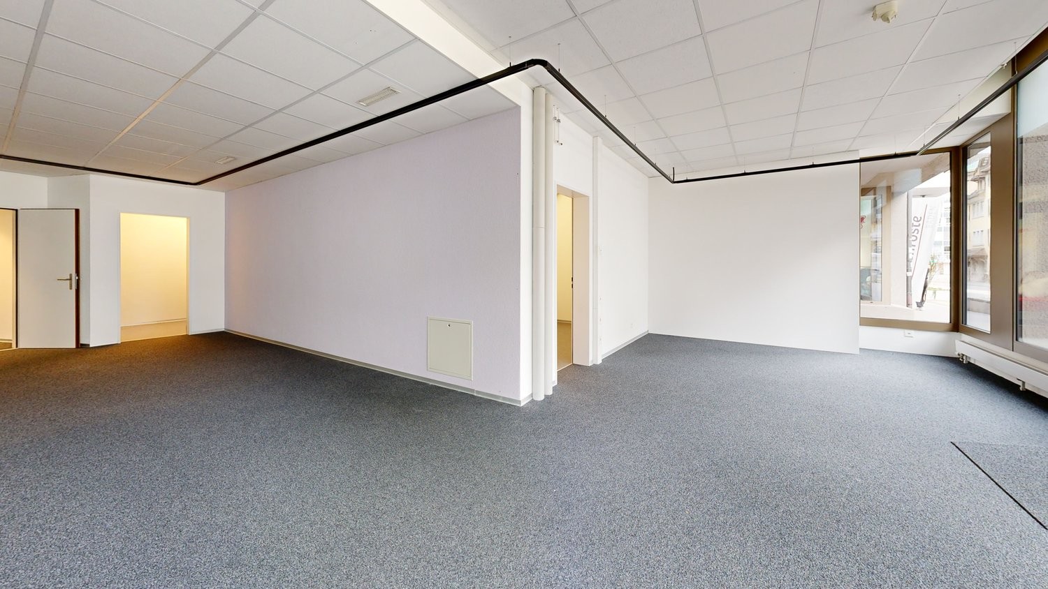 200m² commercial