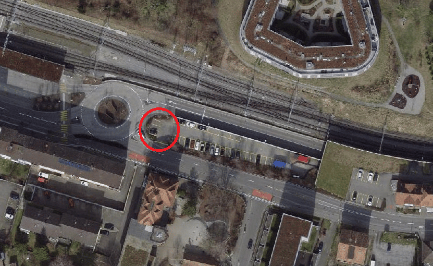 Créneau ouvert, photo 1 sur 2