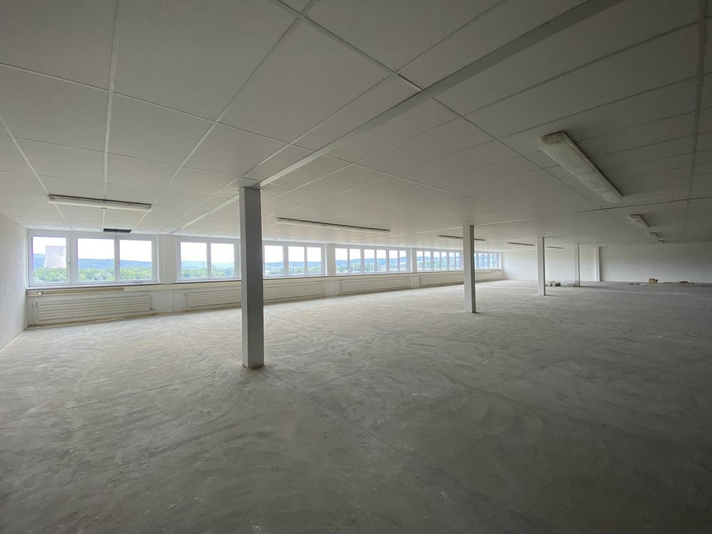 570m² bureau