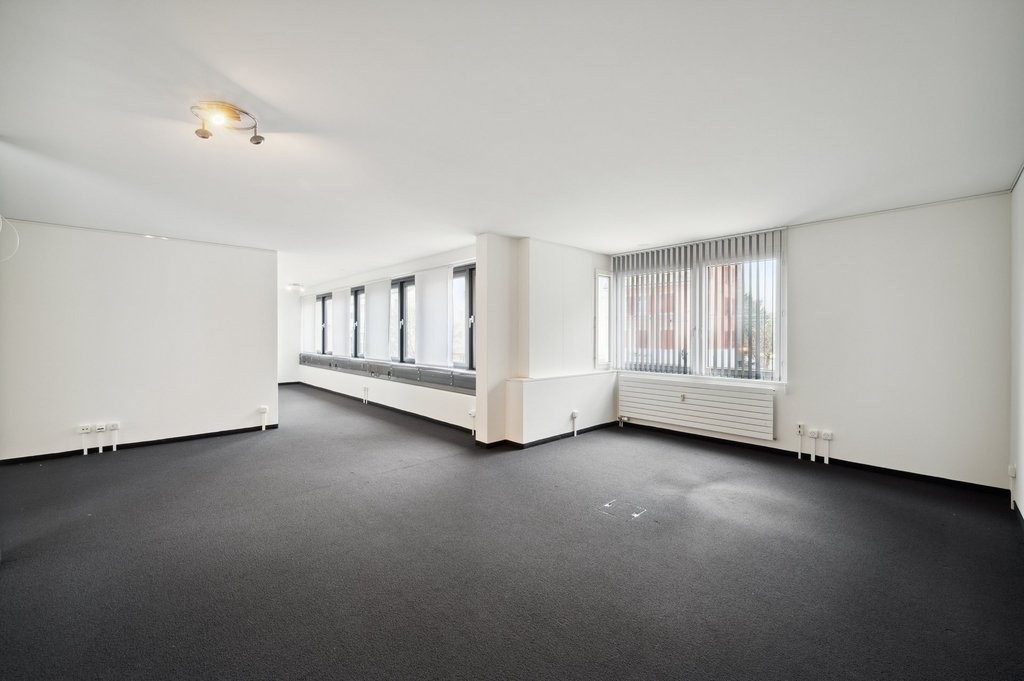 110m² bureau