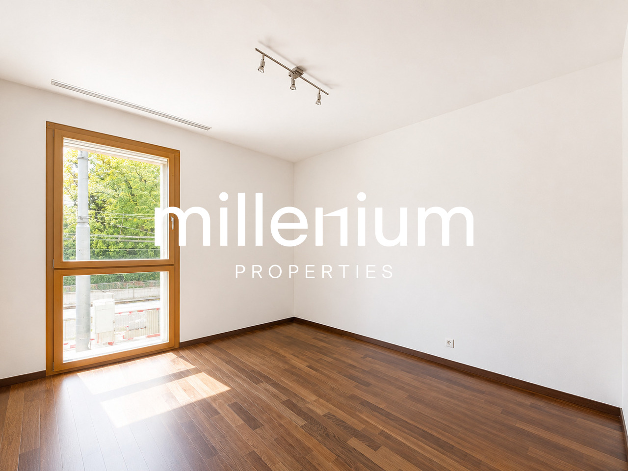 6 rooms apartment