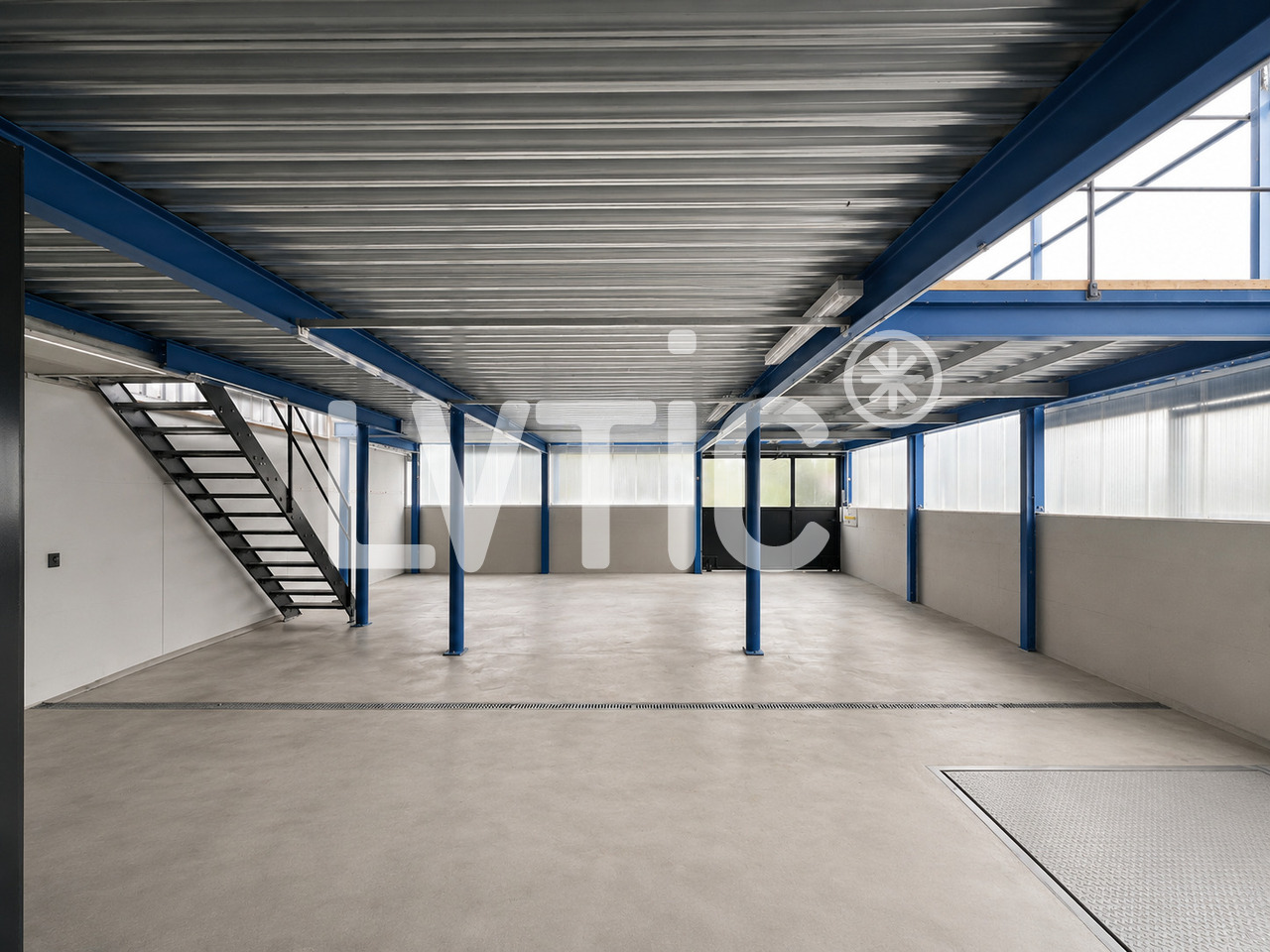 622m² atelier, photo 6 sur 10