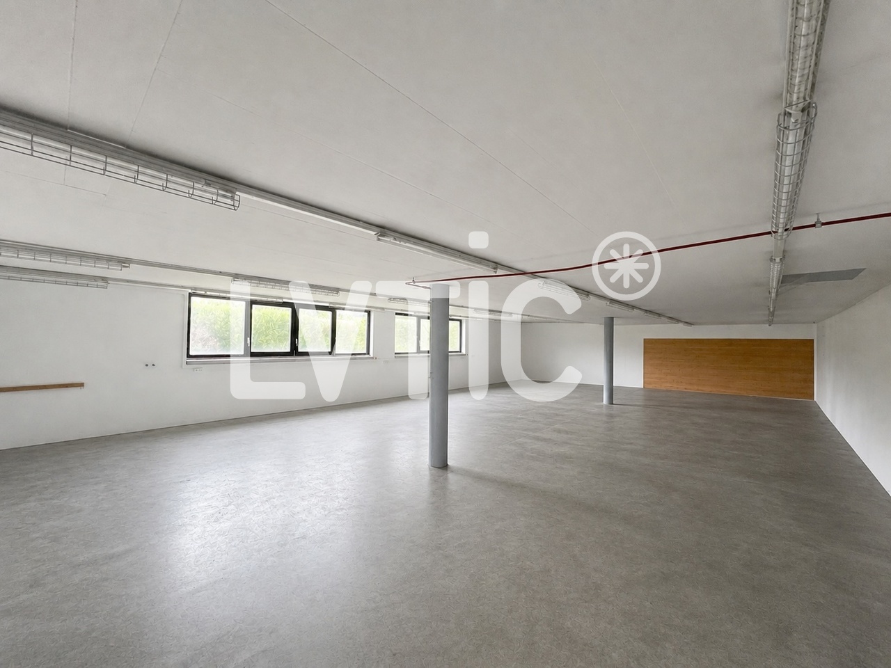 622m² atelier, photo 3 sur 10