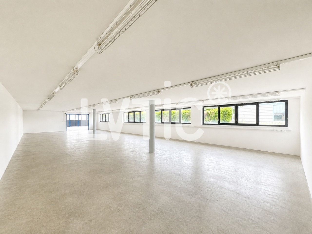 622m² atelier, photo 2 sur 10