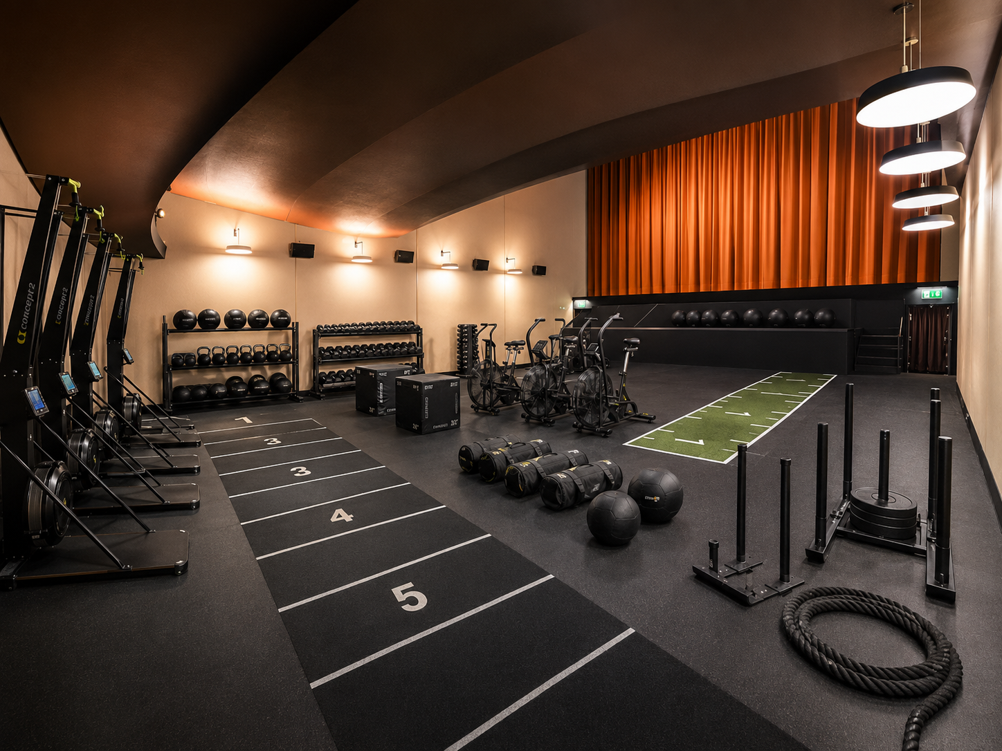 310m² commercial