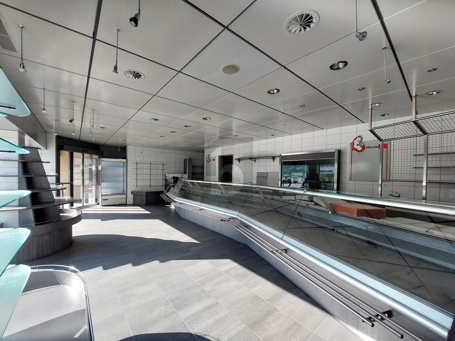Commerce de 87m², photo 2 sur 4