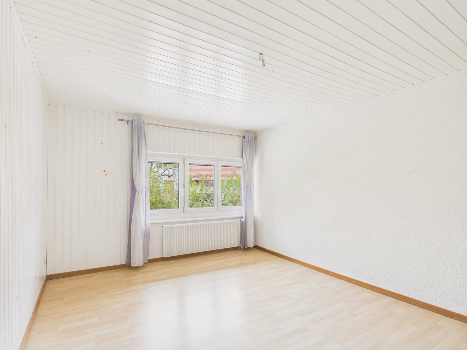 5 rooms apartment
