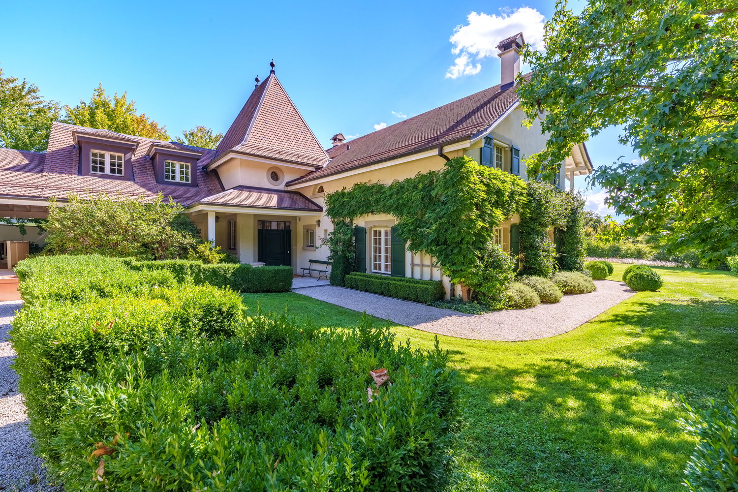 9 rooms villa