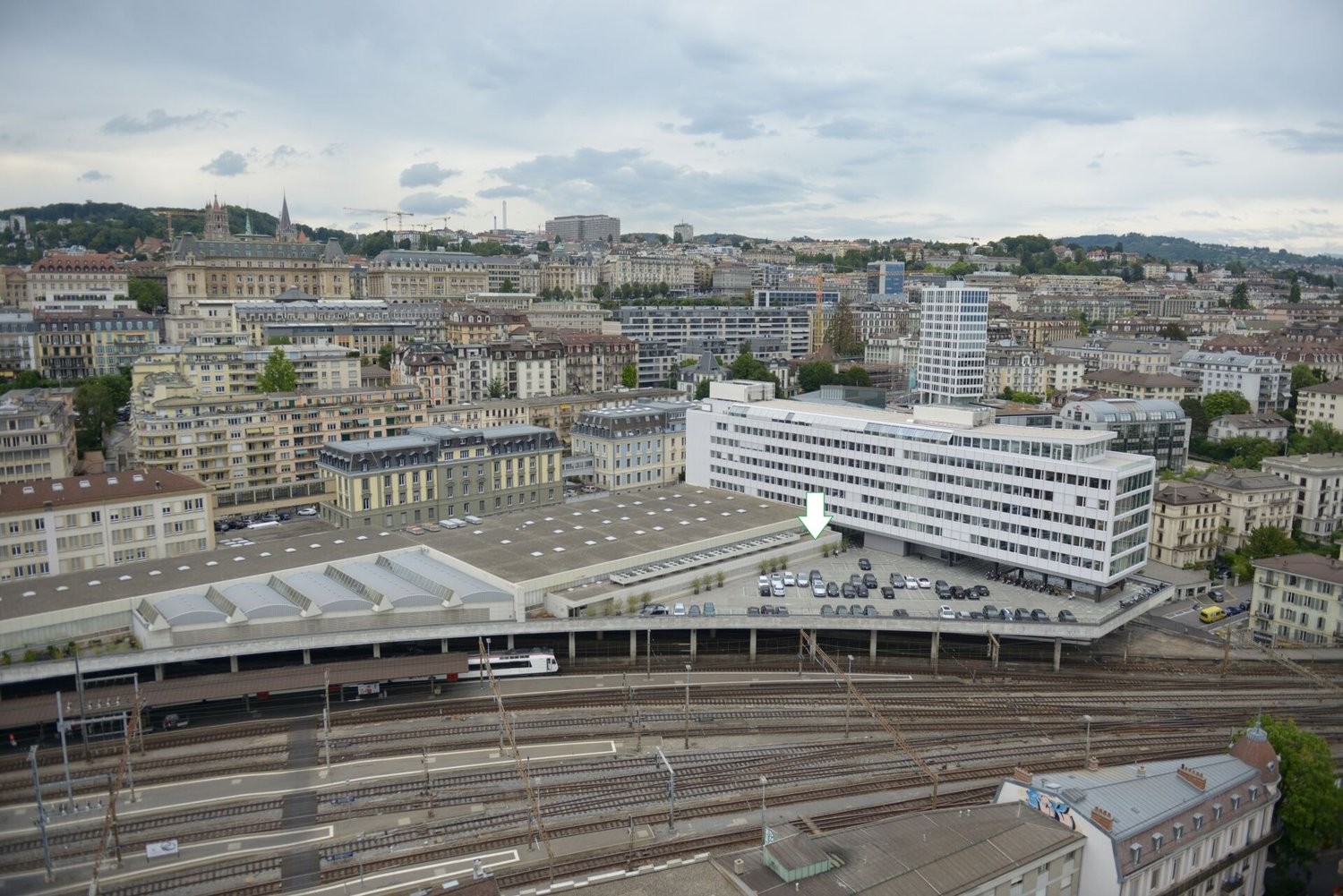 467m² office