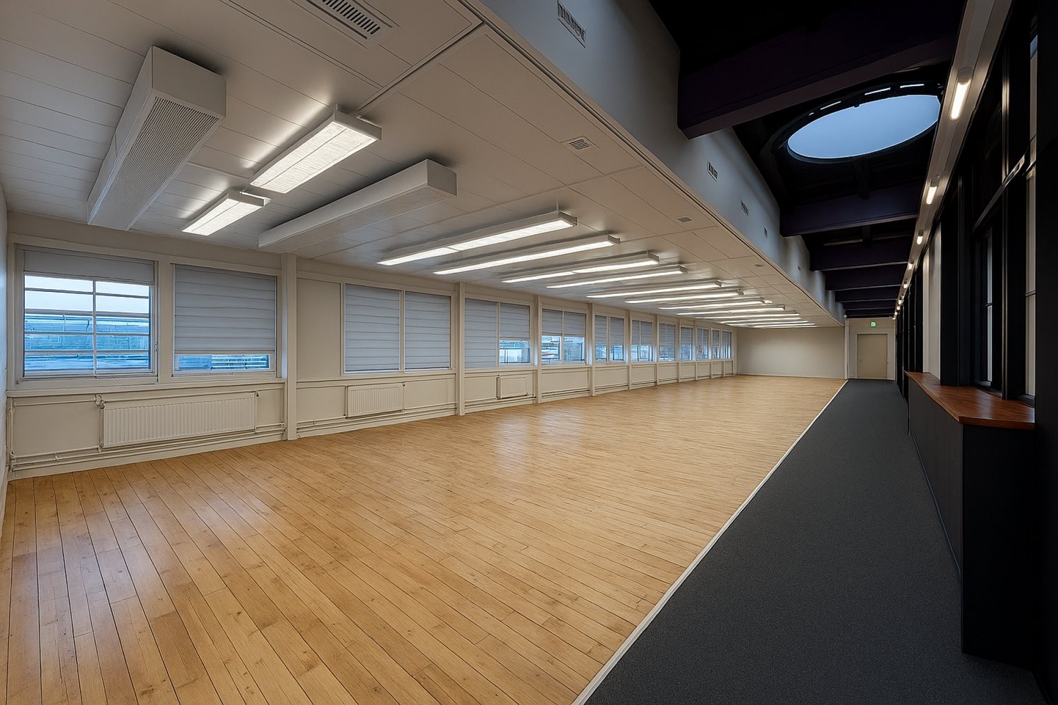 467m² office